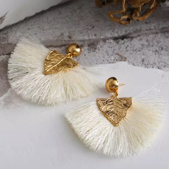 Jewelry - White Tassel Golden Leaf Earrings!